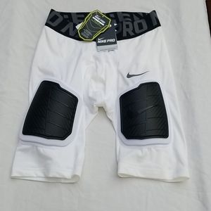 NWT Nike Pro Hyperstrong Low Profile Football